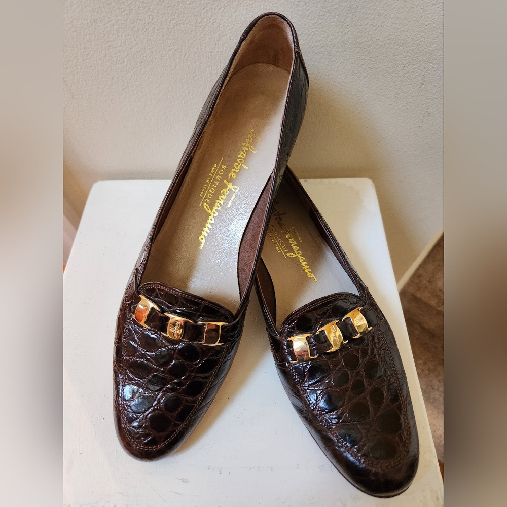 Vintage Salvatore Ferragamo 7.5 2AA patent flats - Picture 2 of 5